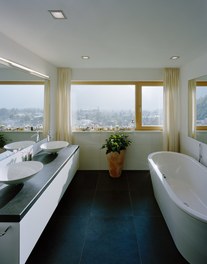 2 Residences - bathroom