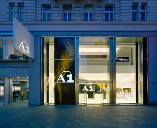 A1 Shop Mariahilfer Straße - shop window