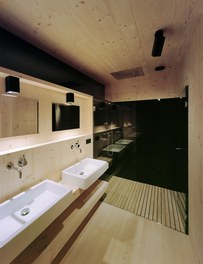 Duplex House Sistrans - bathroom