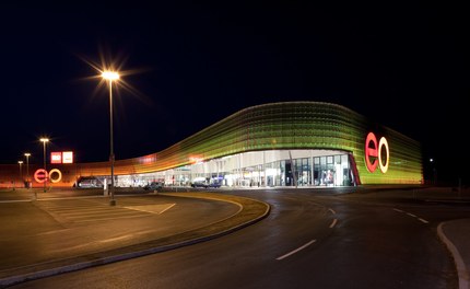 Shopping Centre EO - night shot