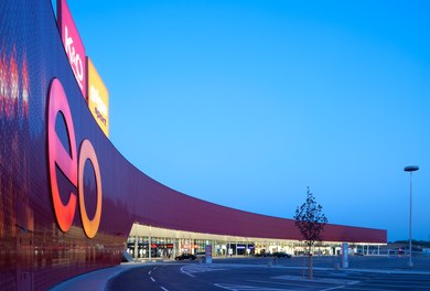 Shopping Centre EO - night shot