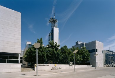 Landesbibliothek und Landesarchiv Niederösterreich - view from northwest