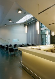 Bühne im Hof Erweiterung - foyer and restaurant