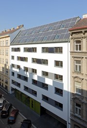 Student Hostel Kandlgasse - south facade