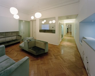 Dental practice Reistenhofer - waiting room