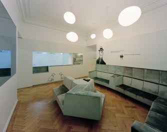 Dental practice Reistenhofer - waiting room