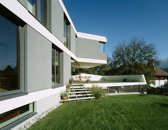 Residence W - south facade with terrace