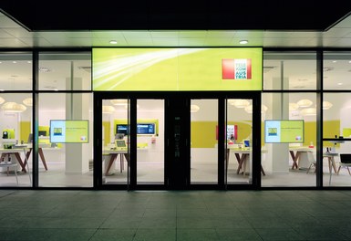 Telekom-Shop Lasallestrasse - entrance at night
