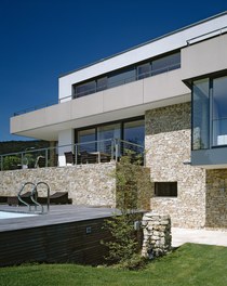 Residence H - detail of facade
