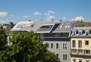 Attic Kaiserstrasse - detail of facade