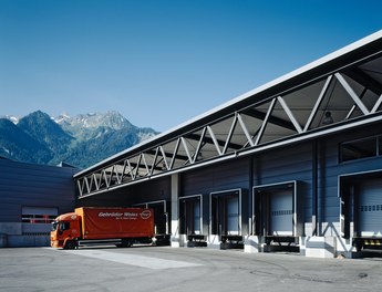 Headquarter Getzner - loading zone