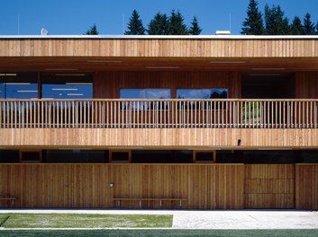 Sportcenter Sistrans - detail of facade