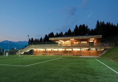 Sportcenter Sistrans - night shot