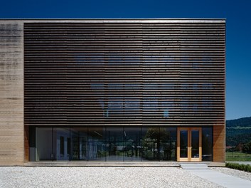 Fachhochschule Salzburg - west facade