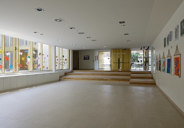 Primary School Wels-Mauth - foyer