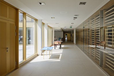 Primary School Wels-Mauth - corridor