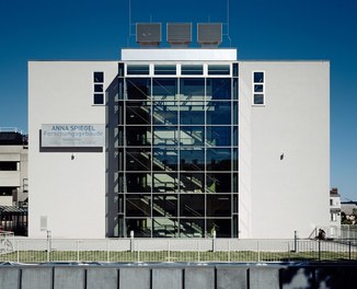 Anna Spiegel Forschungszentrum + CEMM - view from west