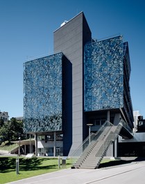 Anna Spiegel Forschungszentrum + CEMM - east facade