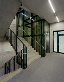 Anna Spiegel Forschungszentrum + CEMM - staircase