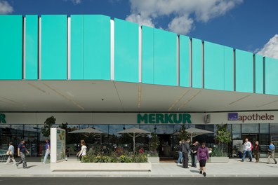 Marchfeldcenter - detail of facade