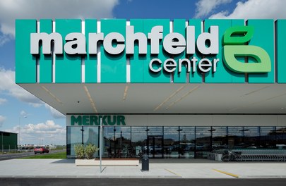Marchfeldcenter - detail of facade