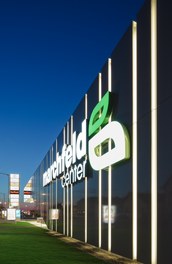 Marchfeldcenter - detail of facade