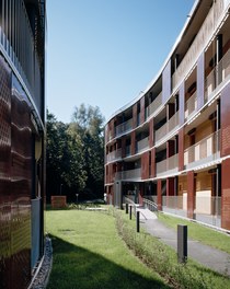 Housing Complex Sandgrubenweg Part2 - courtyard