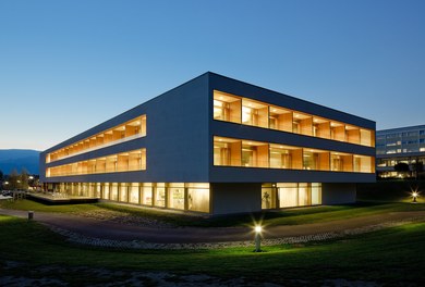 LKH Wolfsberg - Lympf Clinic - night shot