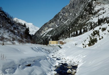 Biomasse Heizwerk Zürs - view from east