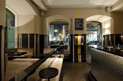 1010 Bar - interior view