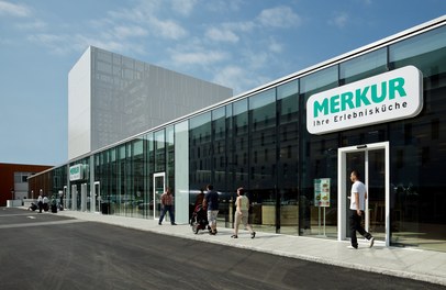 Hotel und Geschäftshaus Salzburg Alpenstrasse - Merkur entrance