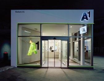 A1 Shop Obere Donaustrasse - entrance at night