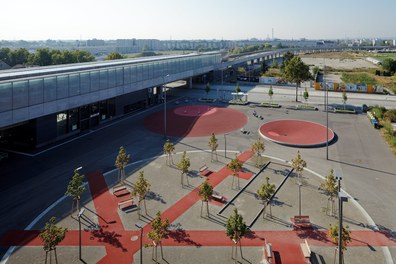 U2 Underground  Station Aspern - birdview with square