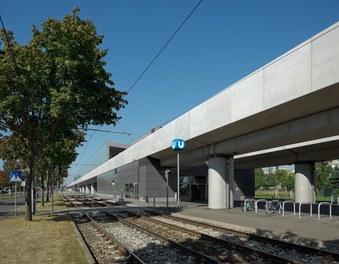 U2 Underground  Station Donauspital - general view