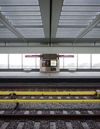 U2 Underground  Station Donaustadtbrücke - platform