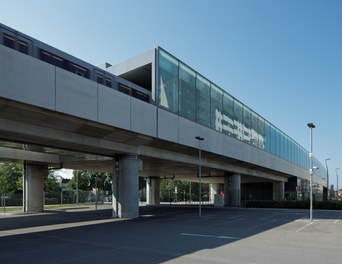 U2 Underground  Station Hardeggstrasse - general view