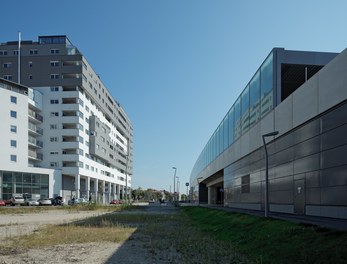 U2 Underground  Station Hardeggstrasse - view from northwest