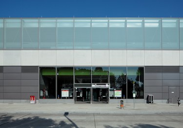 U2 Underground  Station Hardeggstrasse - entrance