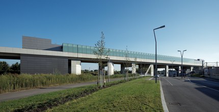 U2 Underground  Station Stadlau - general view