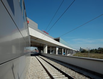 U2 Underground  Station Stadlau - tracks