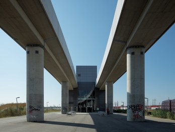 U2 Underground  Station Stadlau - entrance