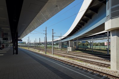 U2 Underground Train Path - train path