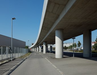 U2 Underground Train Path - train path