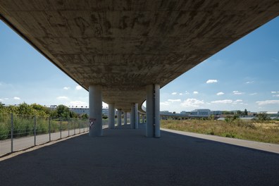 U2 Underground Train Path - train path