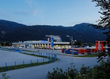 Truckservice Berger - general view at night