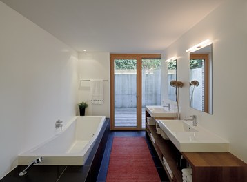 Residence W - bathroom