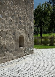 Restructuring  Piazza Neustift - detail of material