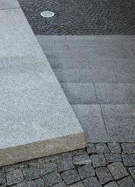 Restructuring  Piazza Neustift - detail of material