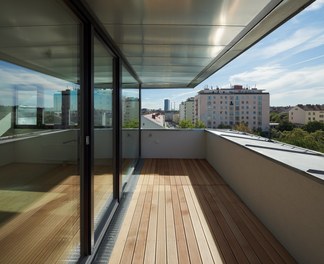 Attic Erdbergstrasse - terrace