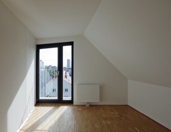 Attic Erdbergstrasse - bedroom